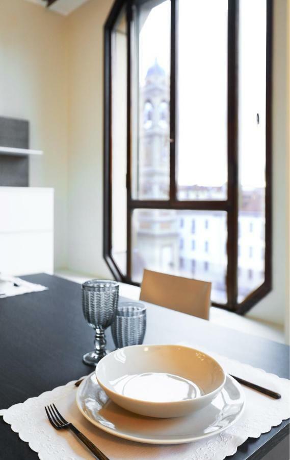 Duomo Luxury Apartment Milano Eksteriør billede